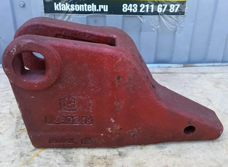 Адаптер коронки ковша LiuGong CLG862,870,877,886,888,890 правый