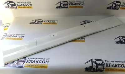 Накладка бампера Shacman X6000 центральная нижняя (белая)