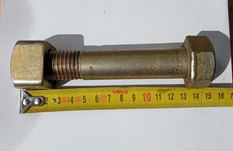 Болт M24х130 + гайка бруса SD16 SD17-B3