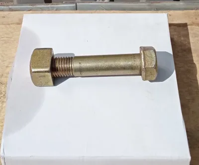 Болт M24х130 + гайка бруса SD16 SD17-B3