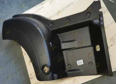 Корпус подножек правый Howo T5G VALMO000546 (под покраску)
