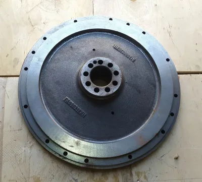 Маховик HOWO WD615 Е2