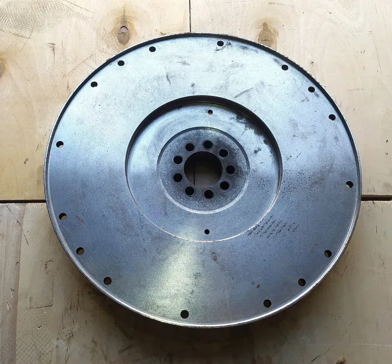 Маховик HOWO WD615 Е2