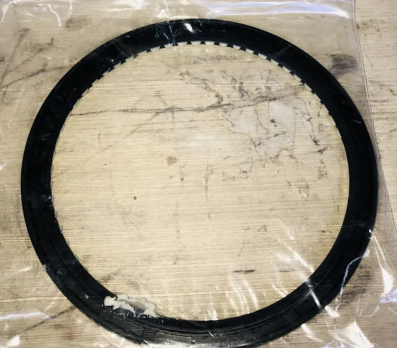Сальник балансира Shacman/HOWO (160х185х10.5 старого образца) VALMO (OEM: WG9114520223)