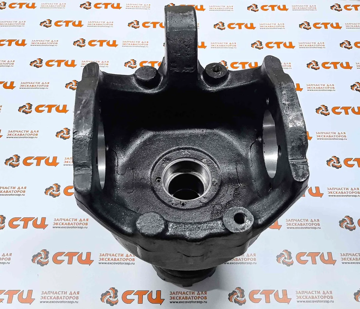 Кулак поворотный ZGAQ-02352 правый моста экскаватора HYUNDAI R200W7, R200W7A, R210W-9
