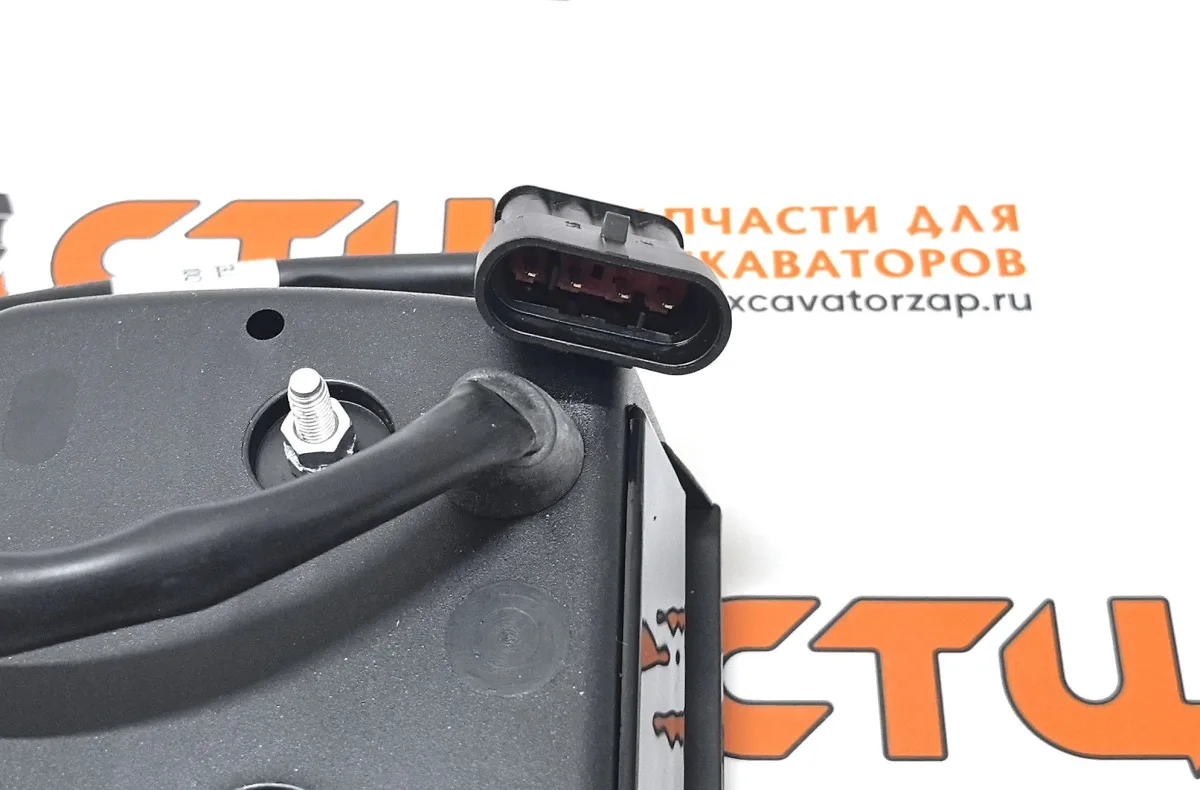 Фонарь 21U4-03820 задний экскаватора погрузчика HYUNDAI H940S