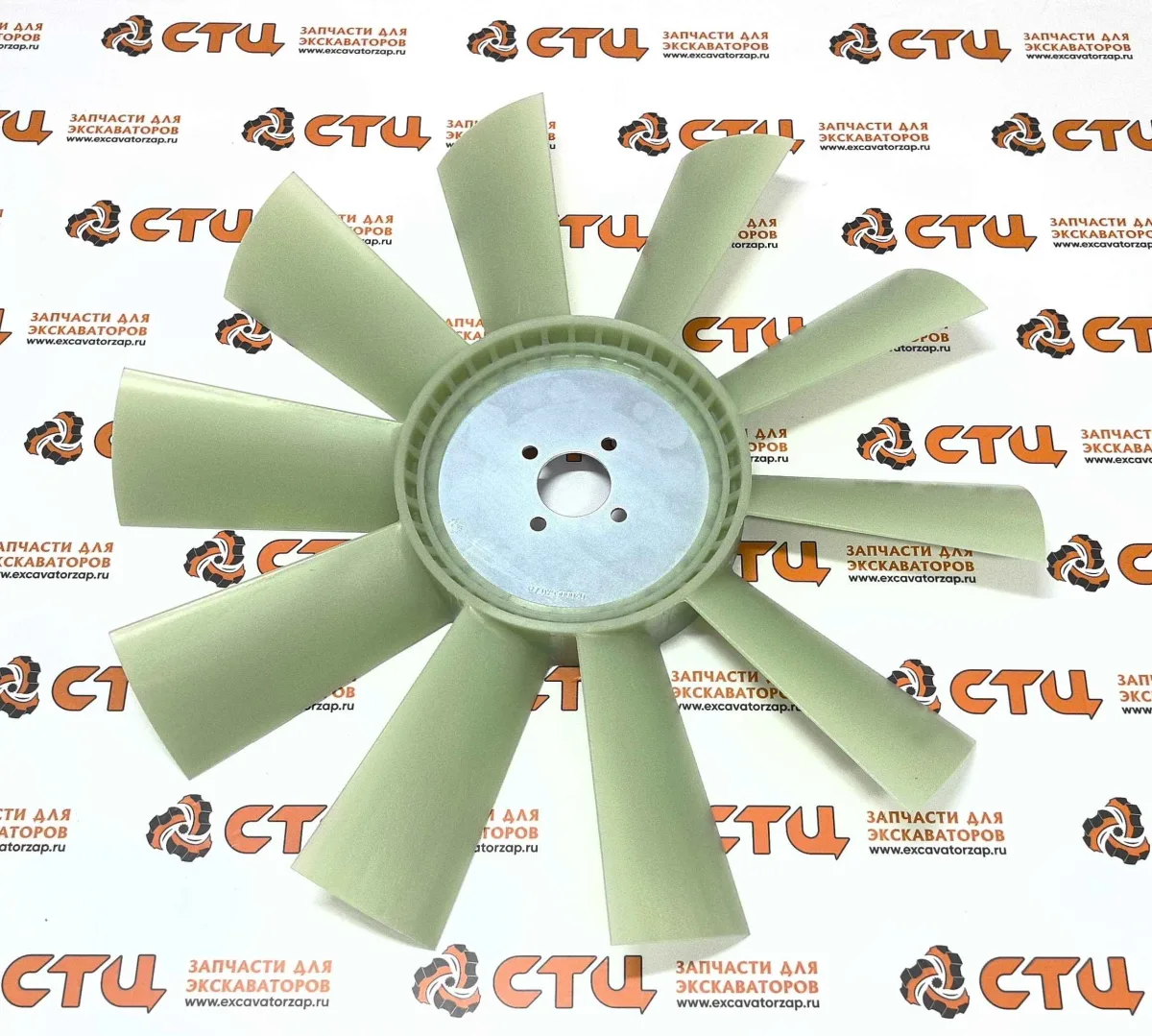 Вентилятор 2485C518 (BorgWarner) охлаждения двигателя экскаватора погрузчика MST542, 544