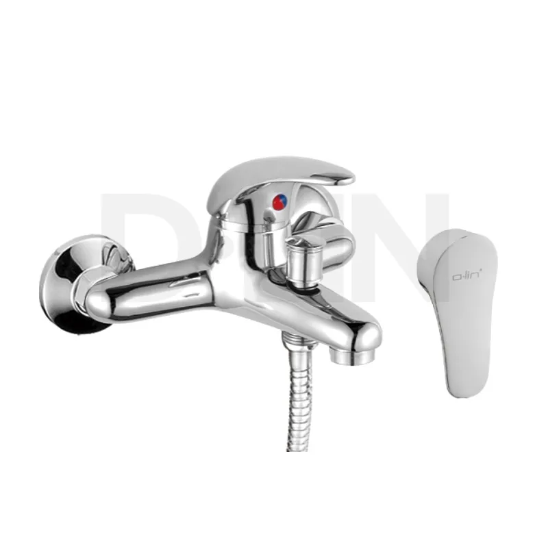 D130305 Cмеситель для ванны с коротким изливом ,