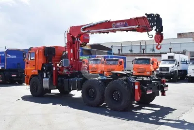 Седельный тягач Камаз 43118-50 с КМУ HORYONG HRS 216