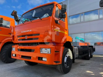 Шасси КАМАЗ 6520-4035-56