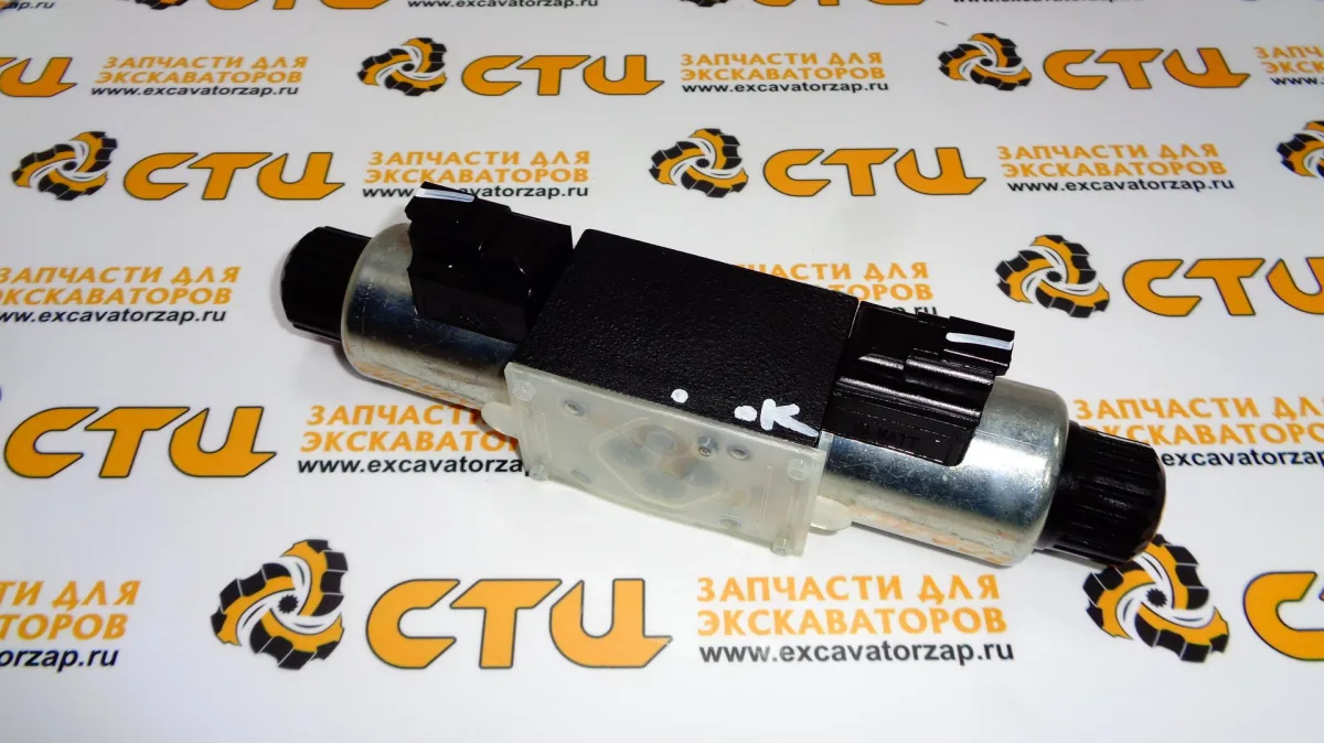 Блок клапанов F03/40072, F0340072 экскаватора погрузчика Hidromek 102S