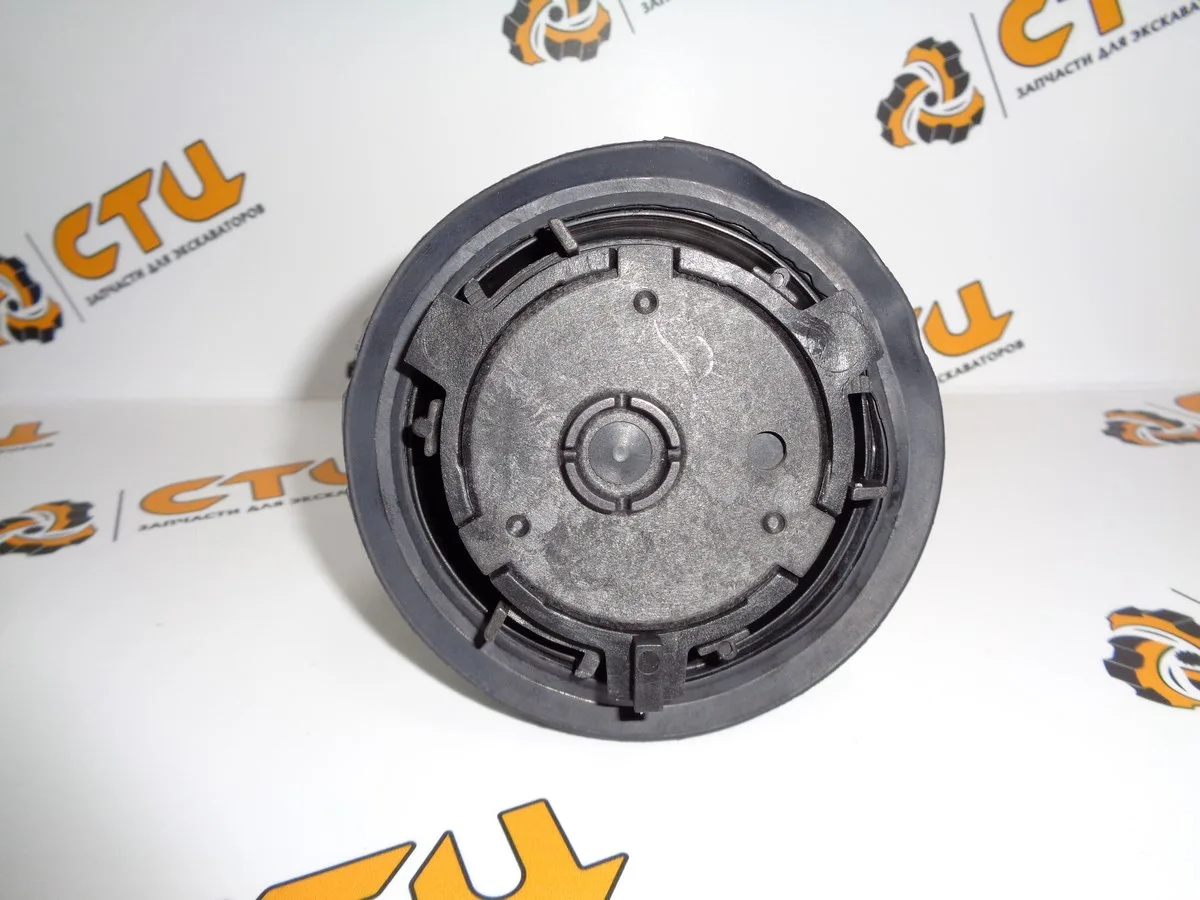 Крышка топливного бака YA00010024 экскаватора HITACHI ZX-5/5G