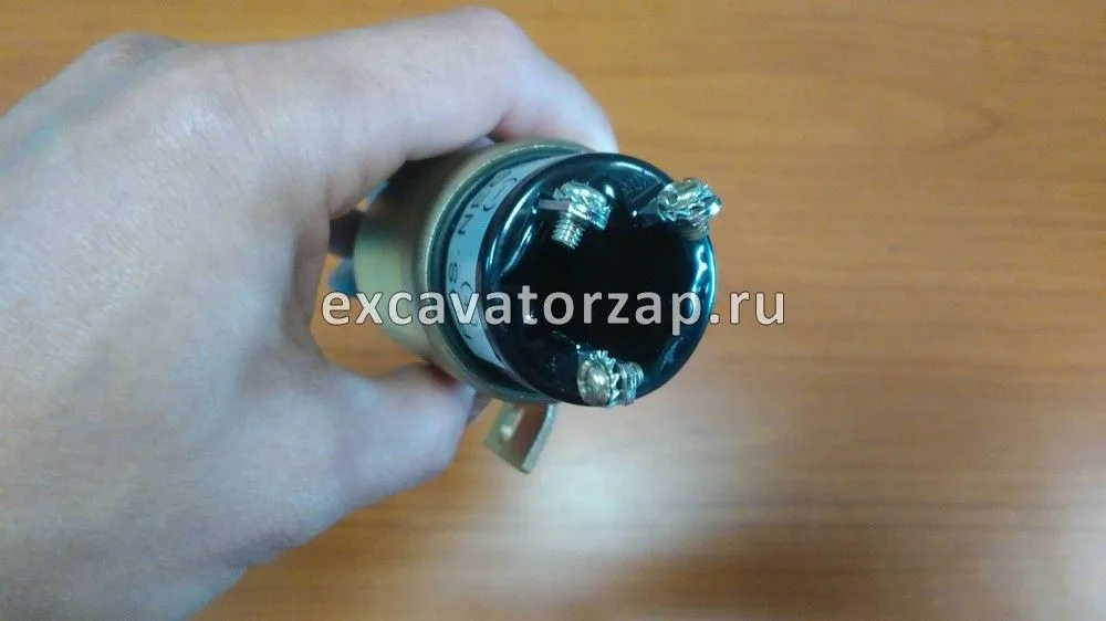 Клапан отсечки топлива (глушилка) 600-815-7550 бульдозера Komatsu D41E, D41P