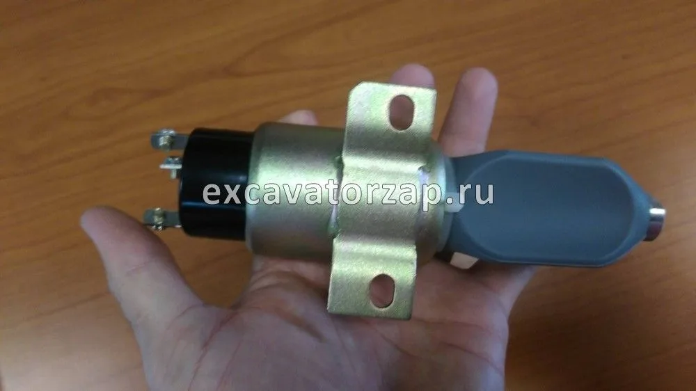 Клапан отсечки топлива (глушилка) 600-815-7550 бульдозера Komatsu D41E, D41P