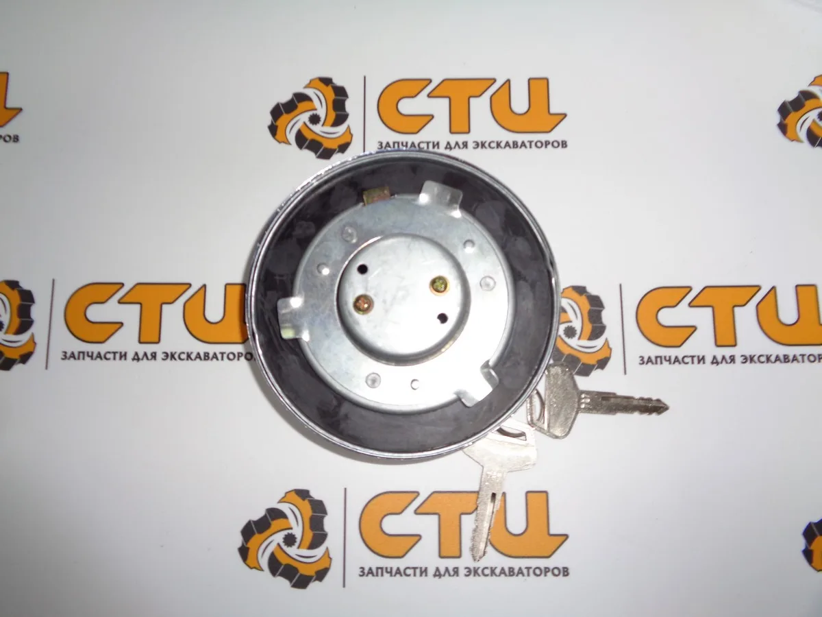 Крышка топливного бака 20Y-04-11160 экскаватора Komatsu PC200, PC220 ...