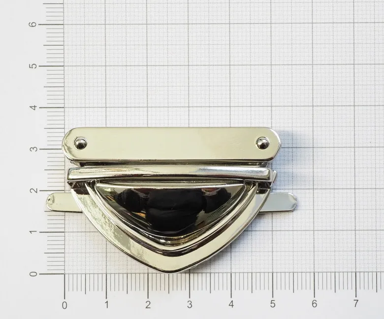 Замок для сумки. Никель 51х33 мм