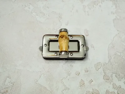 Замок для сумки. Никель 41х25 мм