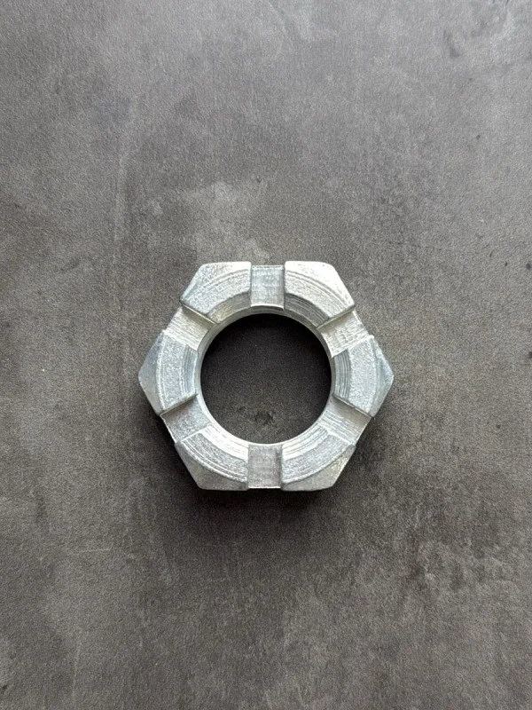 Гайка корончатая, прорезная низкая с уменьшенным размером "под ключ" М30х2 ГОСТ 5935-73