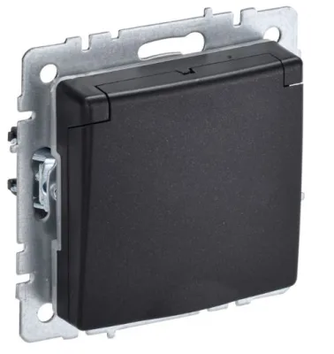 Розетка BRITE РСбш10-3-БрЧ 16А IP20 с заземл. защ. шторки с крышкой механизм черн. IEK BR-R16-16-K02