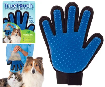 True Touch Перчатка для вычесывания шерсти