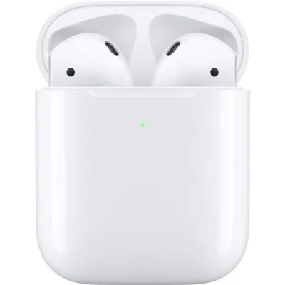 Наушники Apple AirPods в зарядном футляре