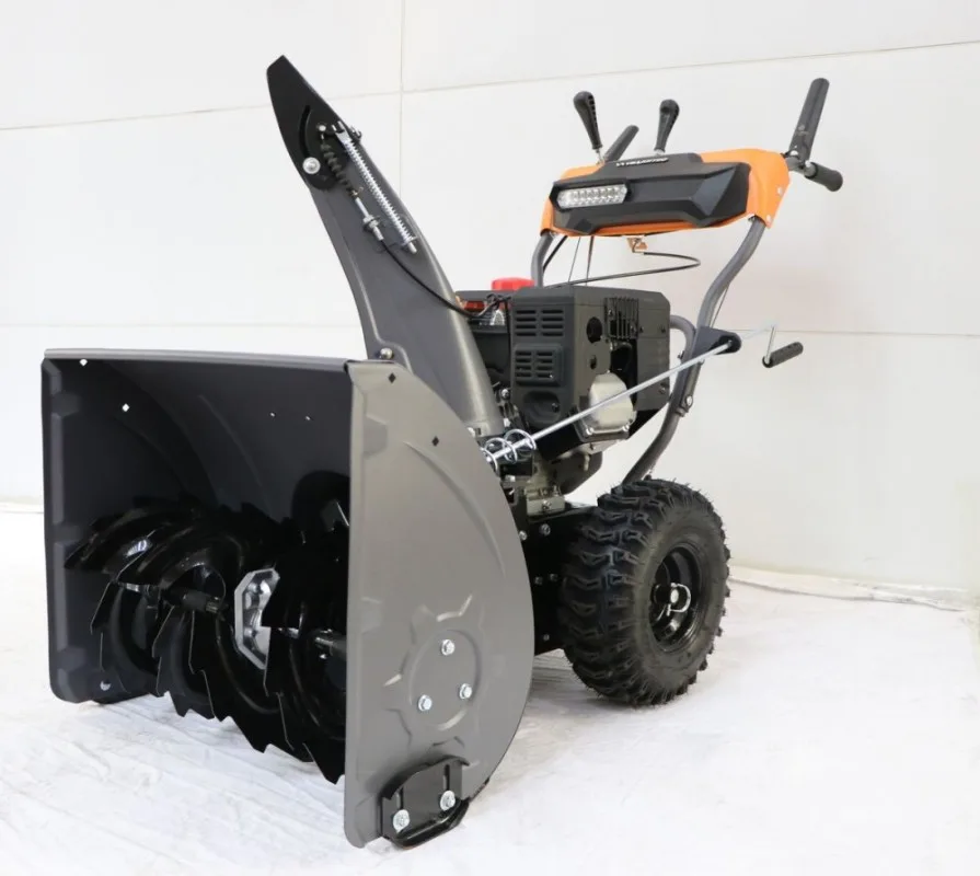 Снегоуборщик Villartec WB9066E (9л.с./252см3, 66/51см, 6/2 скоростей, фара)