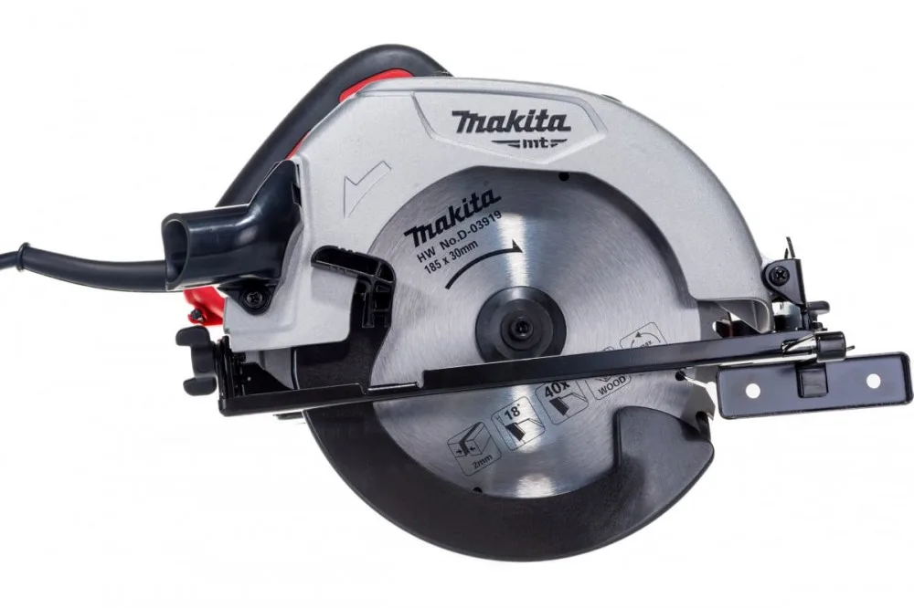 Пила дисковая Makita M5802