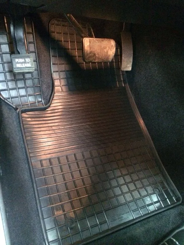 Ковры салонные текстильные 3D JEEP GRAND CHEROKEE IV Rest черный Синтекс
