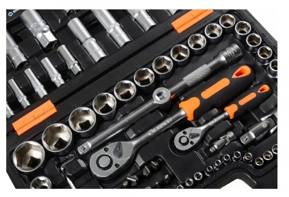 Набор инструментов (108 пр., 1/2", 1/4", CrV) в кейсе ВИХРЬ 73/6/7/8