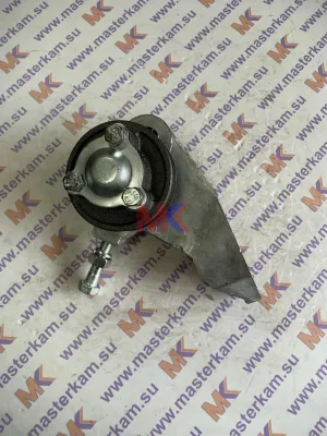 Натяжитель ремня компрессора(алюмин.корпус,чугунный шкив)