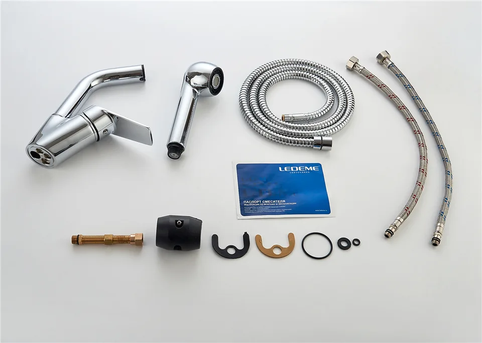 Смеситель для кухни+выд. шланг LEDEME L6040
