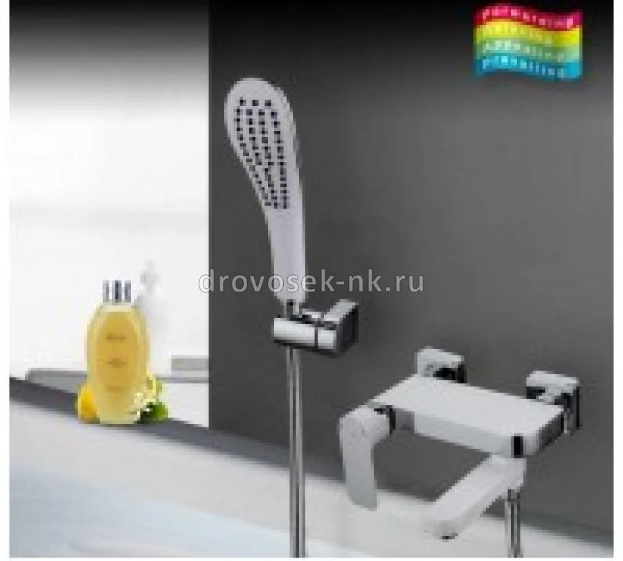 Смеситель для ванны с коротким изливом белый/хром GAPPO G3248