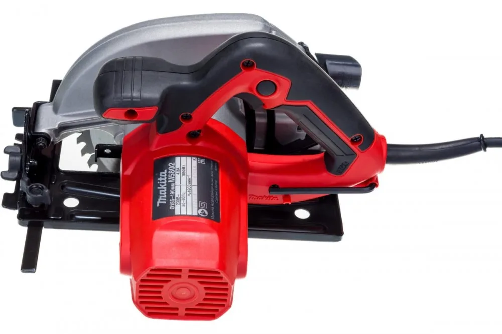 Пила дисковая Makita M5802
