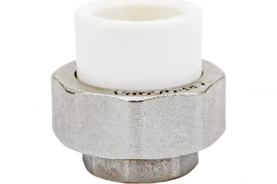 ПП Муфта разъём.(внутр. рез) 20*1/2" (американка) БЕЛАЯ