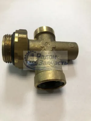 Четверник фитинг 9600 12*6*М12*1,5*-М22*1,5