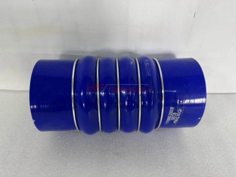 Патрубок интеркулера FAW J7 1119060-2000/B