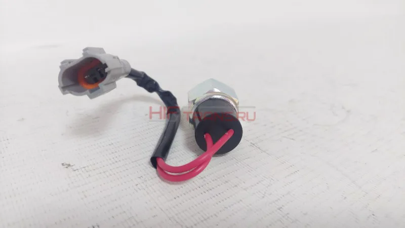 Датчик заднего хода (нейтрали) ISUZU NQR71,75,90,NLR85,NPR75 SLIS006 ZEVS