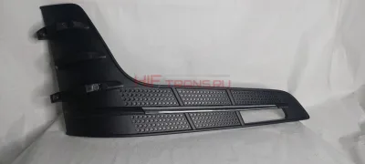 Накладка капота правая с хромированной вставкой Х6000 ОРИГИНАЛ DZ16251110028