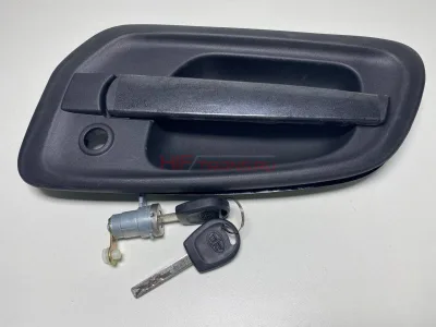Ручка двери наружняя левая с личинкой и ключами FAW J7 6105045B90C00D