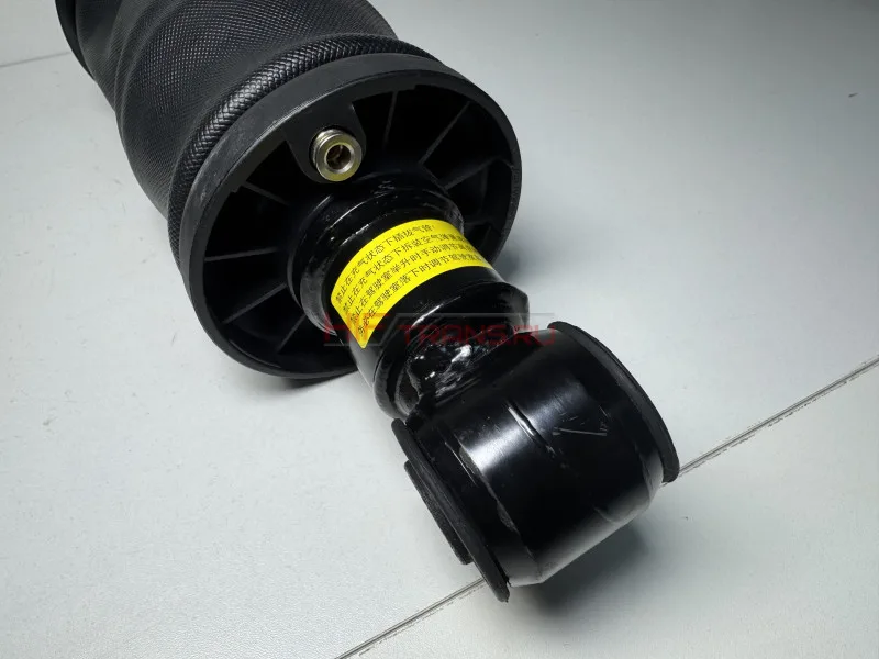 Амортизатор кабины FAW J7 передний (пневмо) 5001025A2000C00 OEM