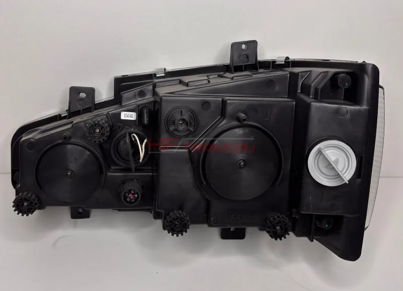 Фара передняя правая FAW J6 LED 371102050A TP0522