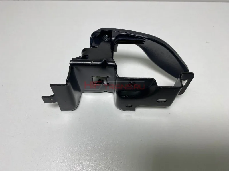 Ручка двери левая внутренняя HYUNDAI HD72,78 823105H001