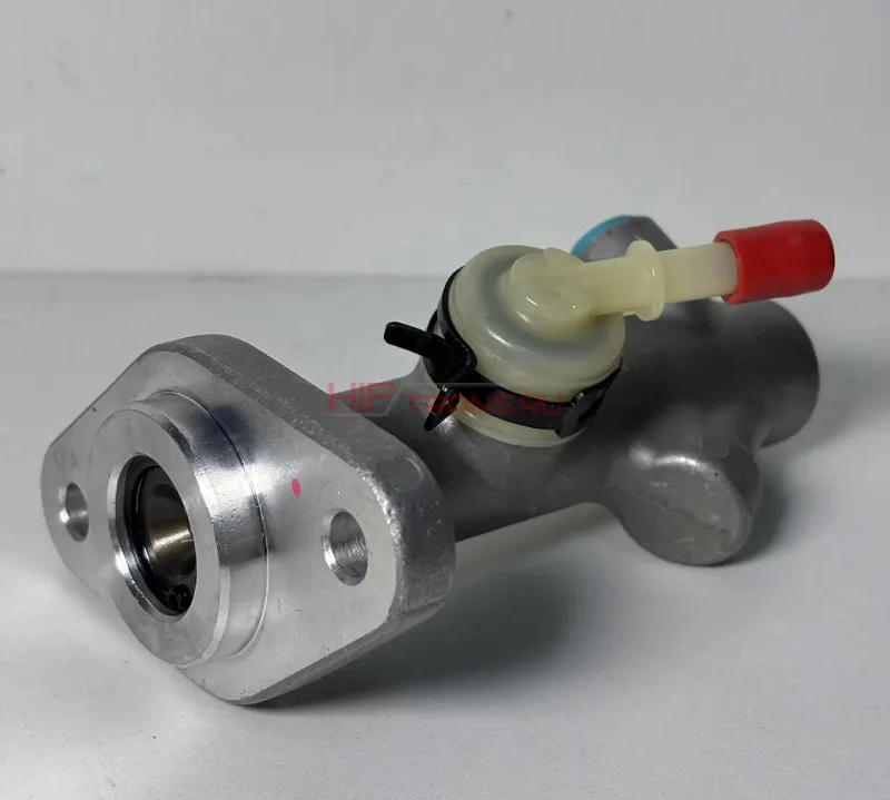 Цилиндр сцепления главный NPR75/NQR90/NMR/NLR CC0891