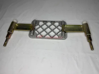 Подножка нижняя SHACMAN X3000 подвесная DZ14251240130