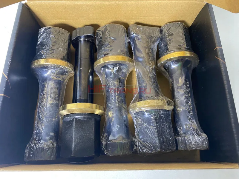 Шпилька колеса задняя M22х1.5 L135 с гайкой (ключ 33) без шлицов X3000,HOWO T5G 81455010083 TP0774