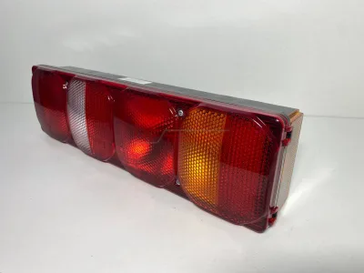 Фонарь задний HOWO C7H,A7 тягач правый WG9925810002 VMTRUCK