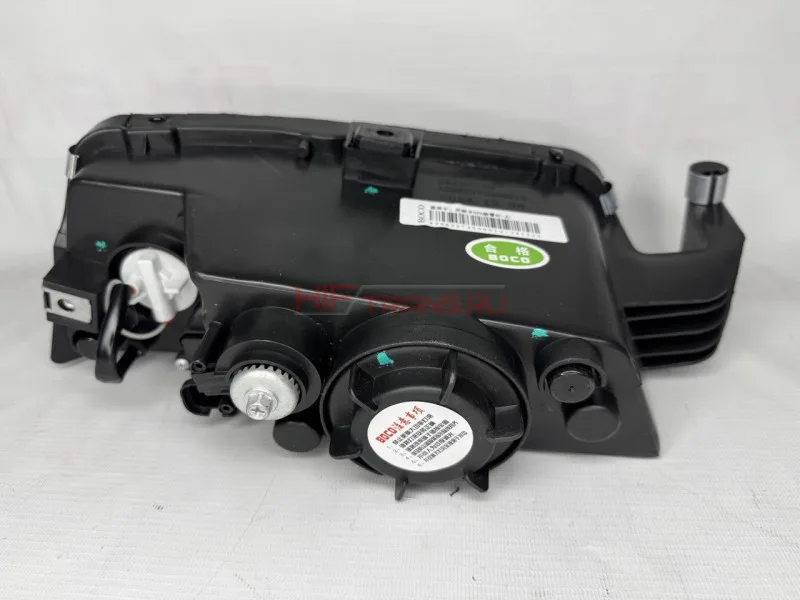 Фара ПТФ L SITRAK C7H MAX в сборе AZ962272000012 OEM