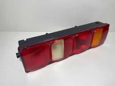 Фонарь задний HOWO C7H,A7 тягач левый WG9925810001 VALMO000808 VALMO