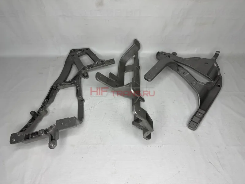 Кронштейн фары X6000 L (три части) DZ9X259620183 OEM