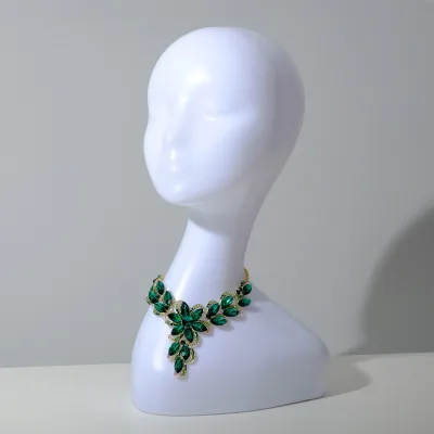 Голова, бюст для украшений (белый)